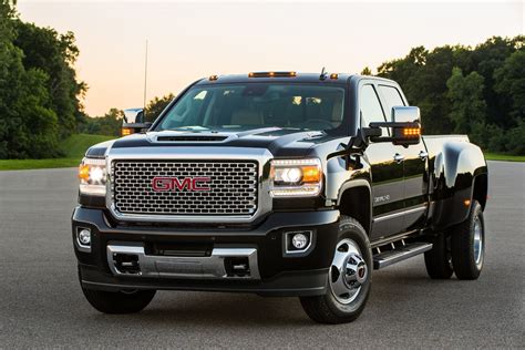 06 gmc sierra duramax|6.6 v8 vs duramax.